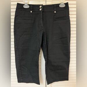 Eric Casual Women’s Black Bermuda Shorts  - Size 4 - EUC